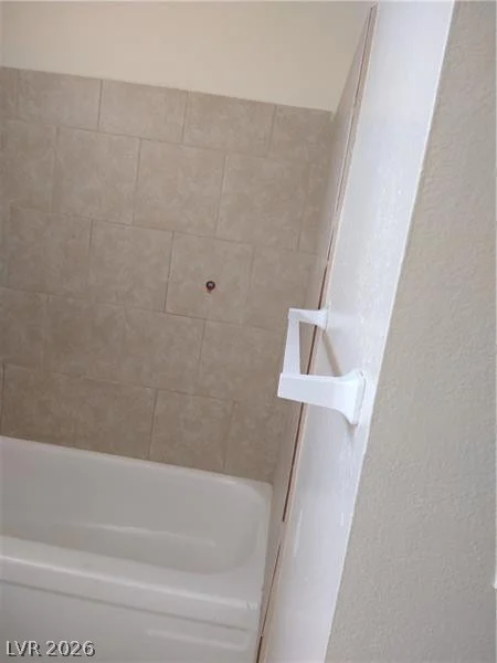 4760 Woodridge, Las Vegas, NV 89121
