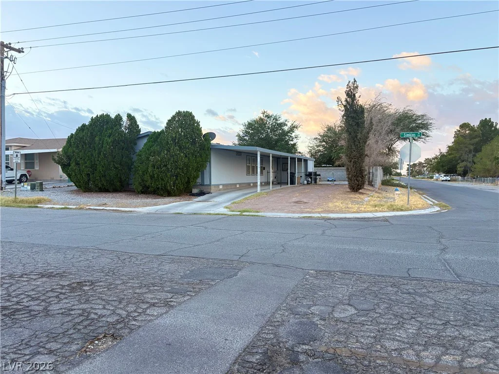 511 Simkins, Pahrump, NV 89060