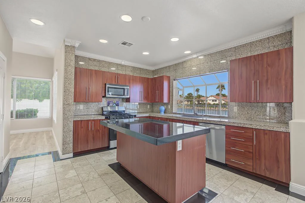 2960 Sun Lake, Las Vegas, NV 89128