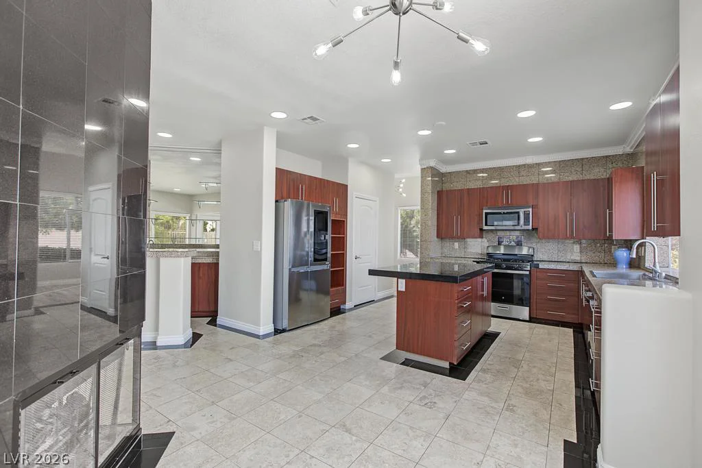 2960 Sun Lake, Las Vegas, NV 89128