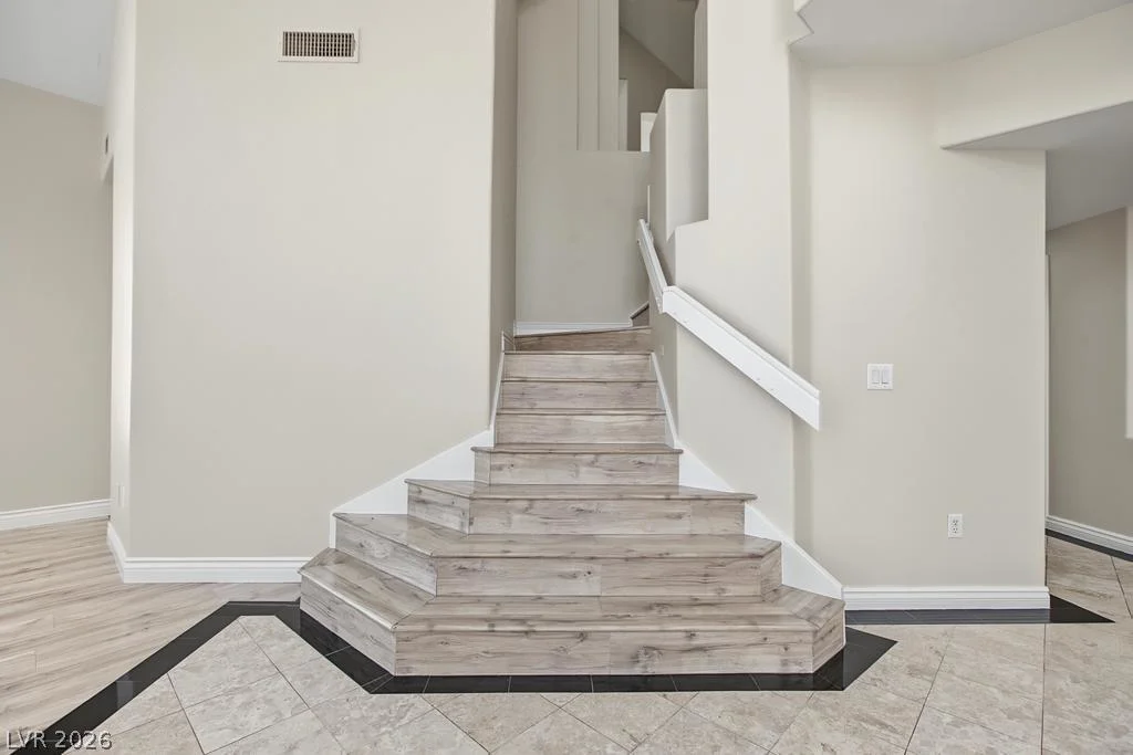 2960 Sun Lake, Las Vegas, NV 89128