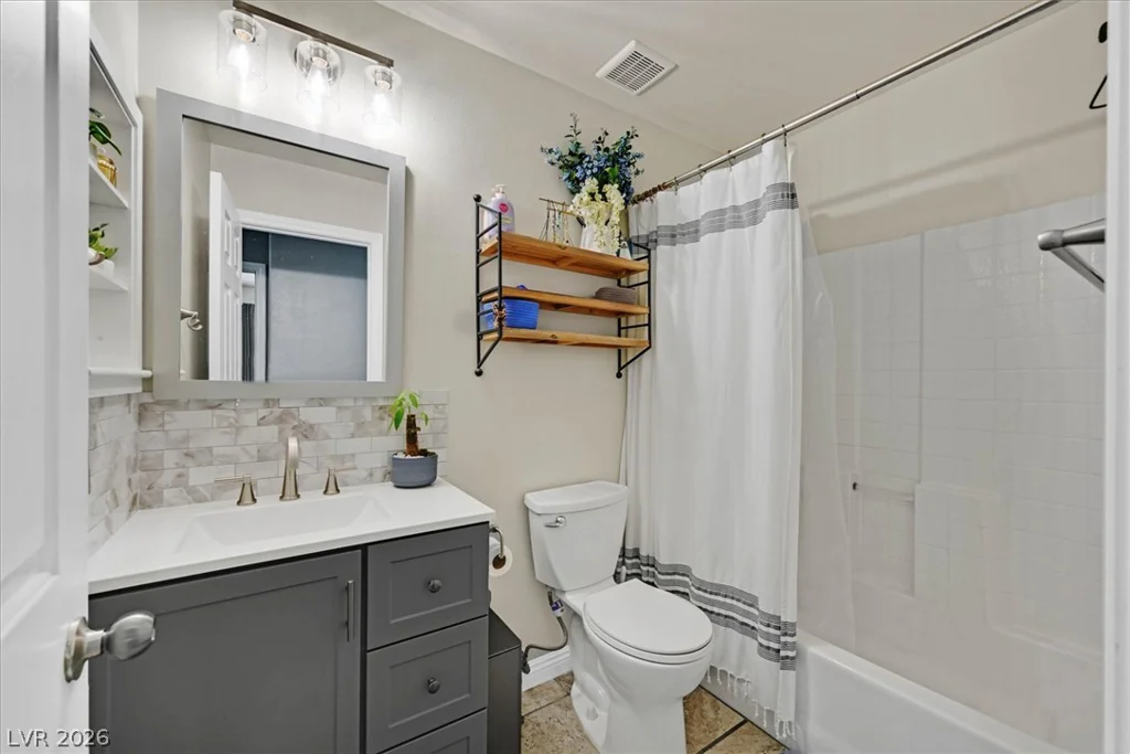 712 Maccabe, Las Vegas, NV 89123
