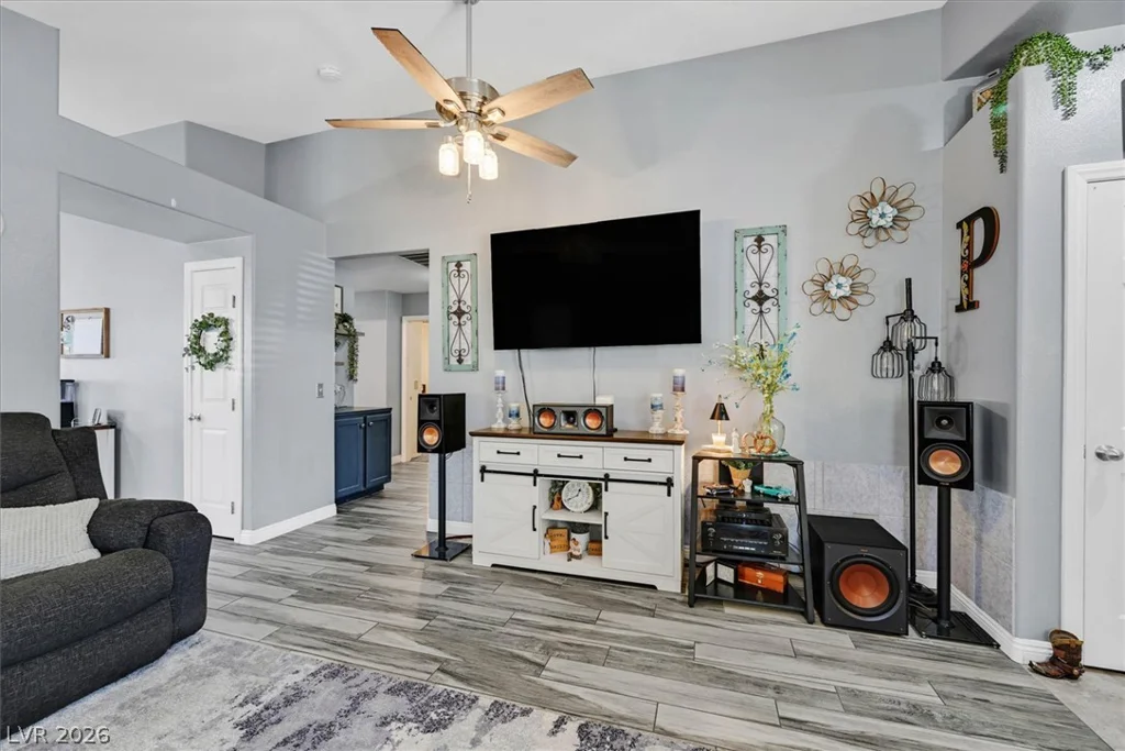 712 Maccabe, Las Vegas, NV 89123
