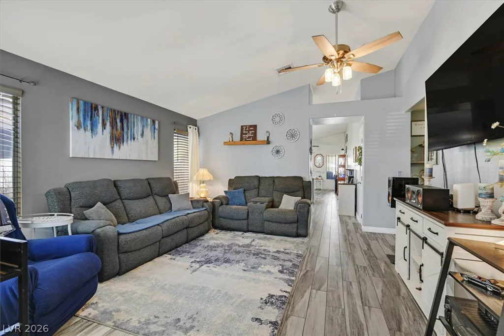 712 Maccabe, Las Vegas, NV 89123