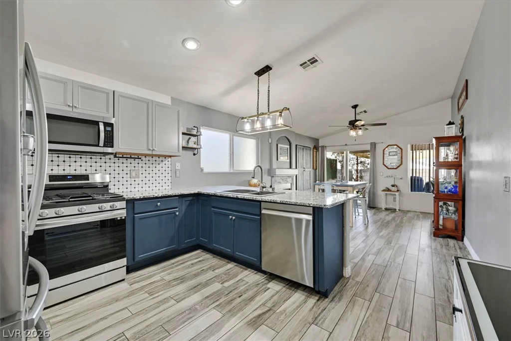 712 Maccabe, Las Vegas, NV 89123