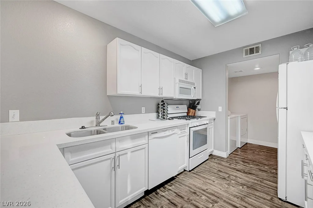 9624 Gunsmith, Las Vegas, NV 89123