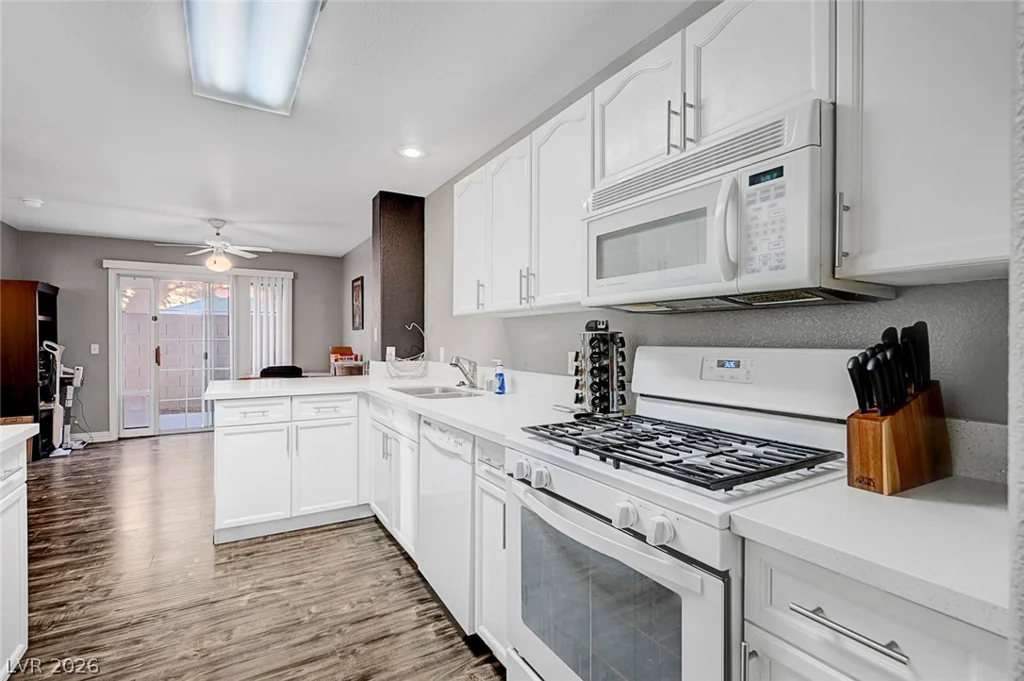 9624 Gunsmith, Las Vegas, NV 89123