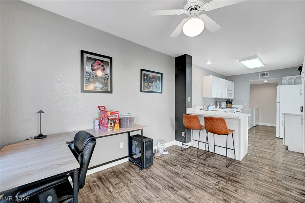 9624 Gunsmith, Las Vegas, NV 89123
