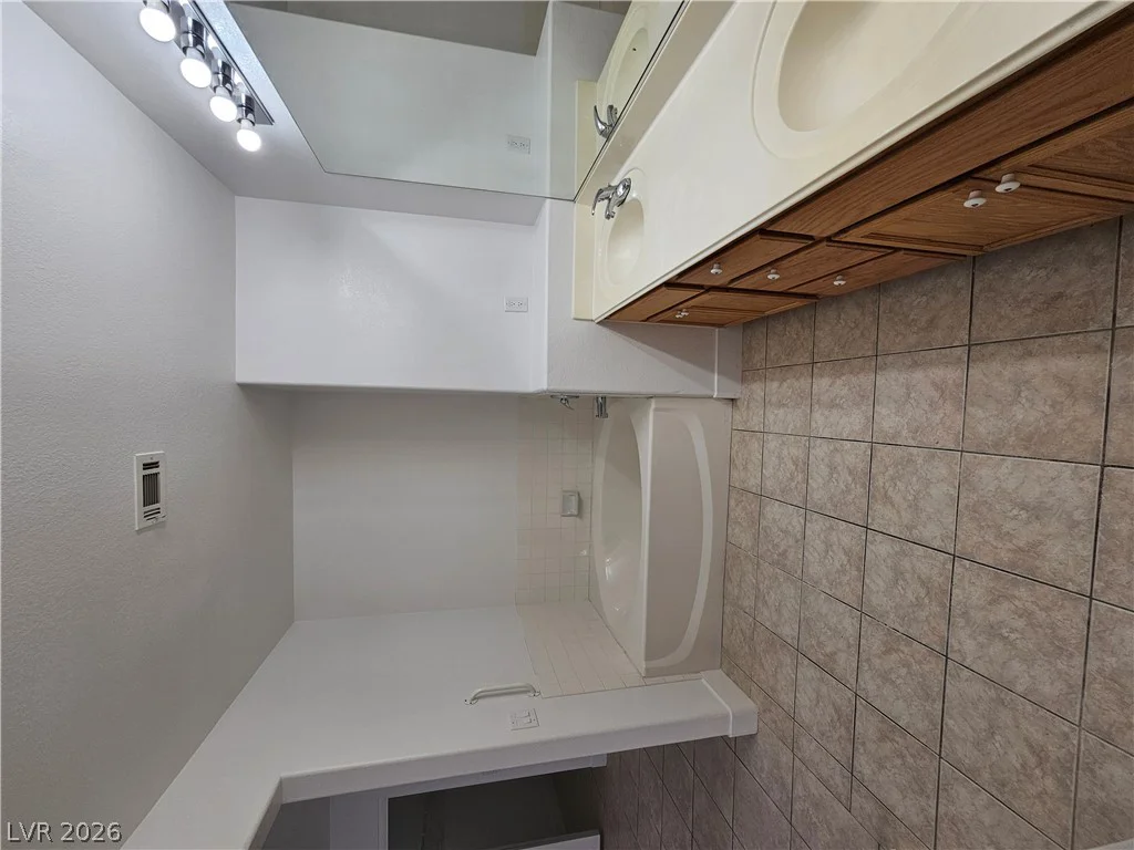 3816 Conough, Las Vegas, NV 89129