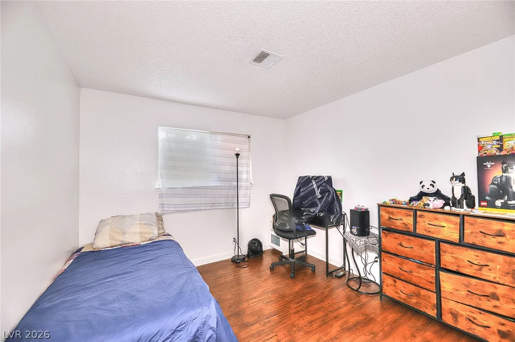 6146 Cedarwood, Las Vegas, NV 89103