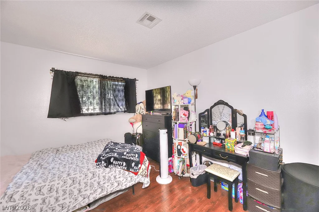 6146 Cedarwood, Las Vegas, NV 89103