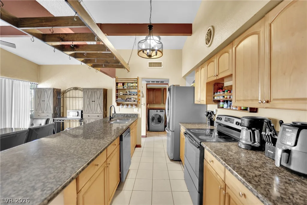 500 Recco, North Las Vegas, NV 89030