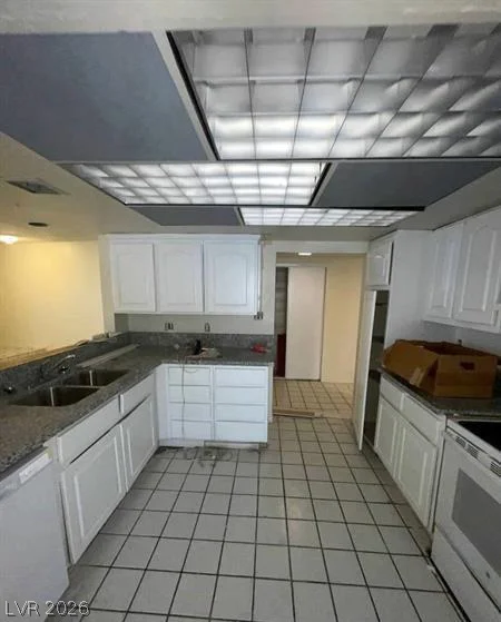 1710 Shadow Mountain, Las Vegas, NV 89108