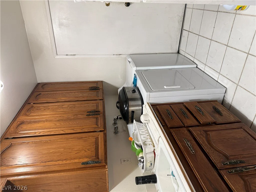 931 Center, Henderson, NV 89015