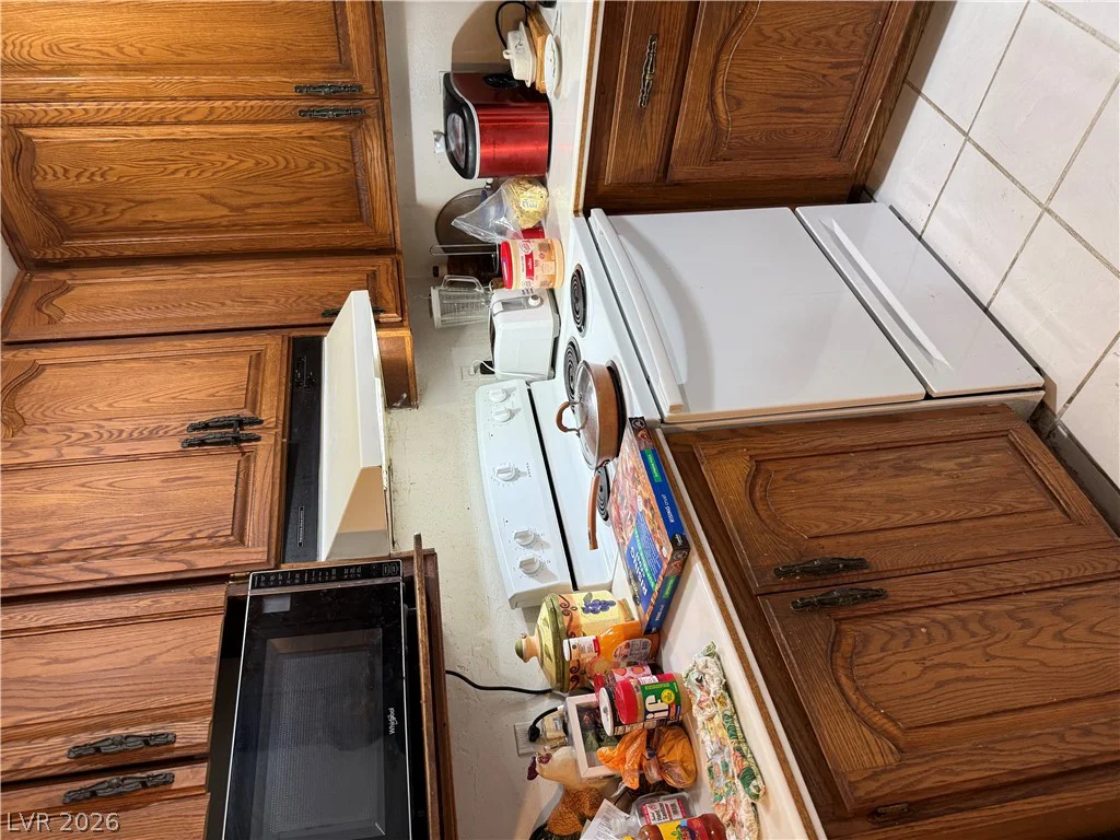 931 Center, Henderson, NV 89015