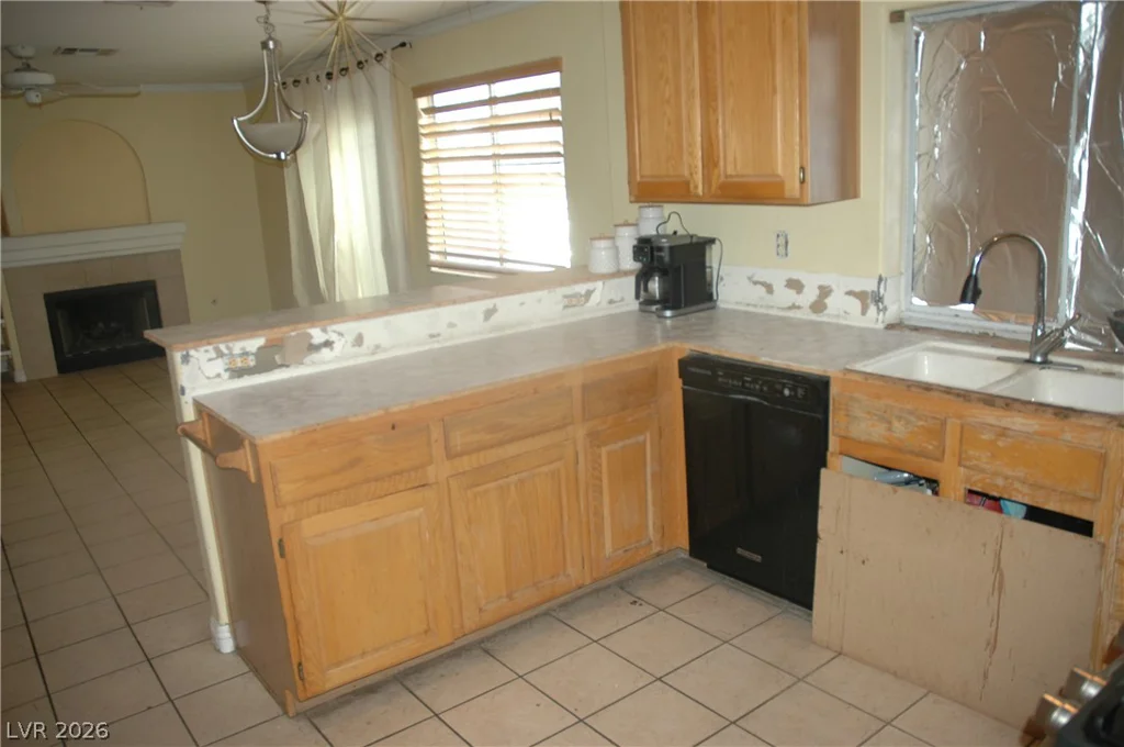 1821 Candle Bright, Henderson, NV 89074
