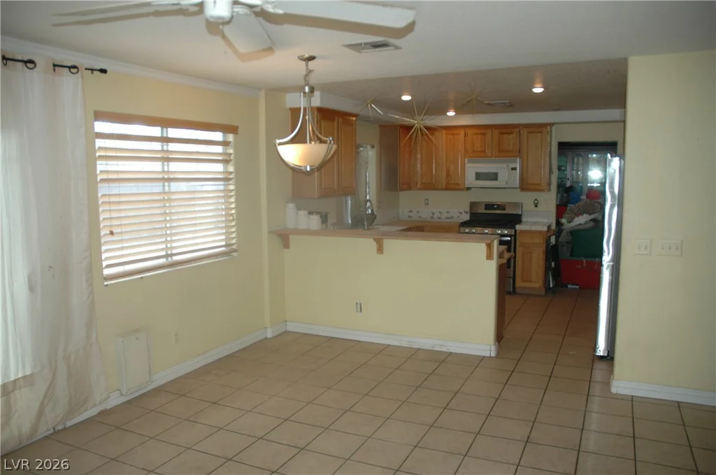 1821 Candle Bright, Henderson, NV 89074