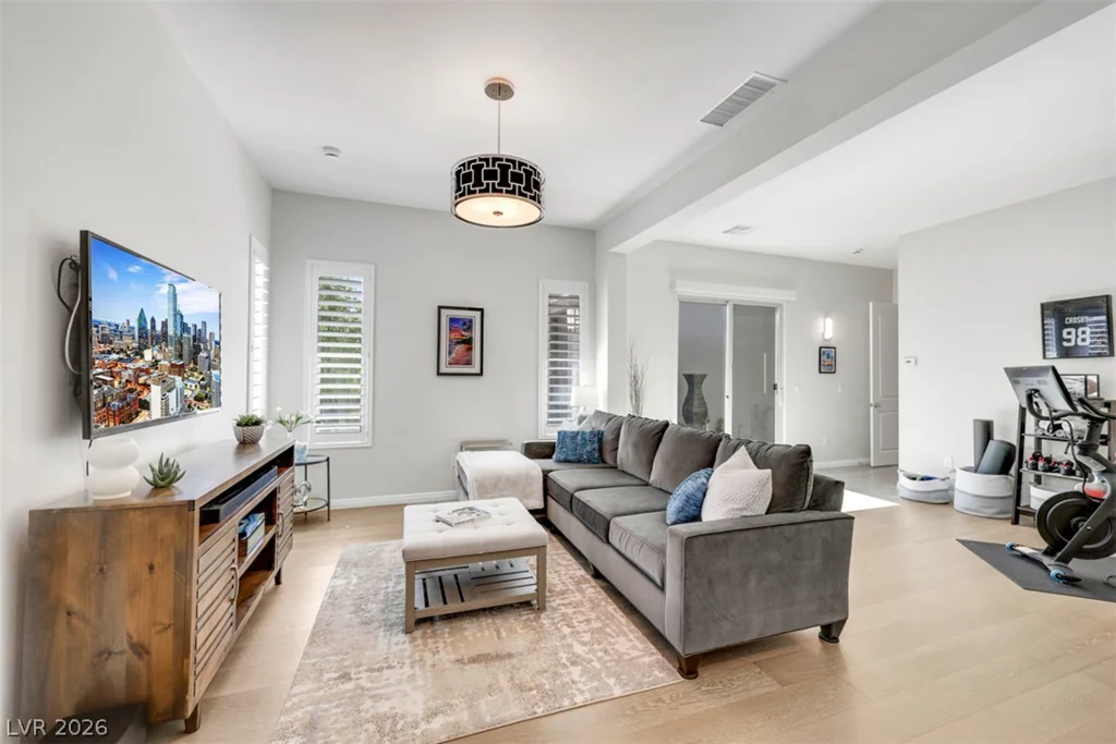 6091 Willow Rock, Las Vegas, NV 89135