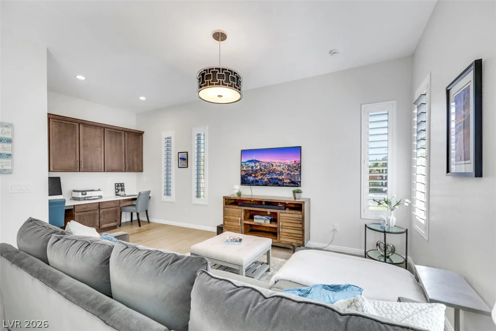6091 Willow Rock, Las Vegas, NV 89135