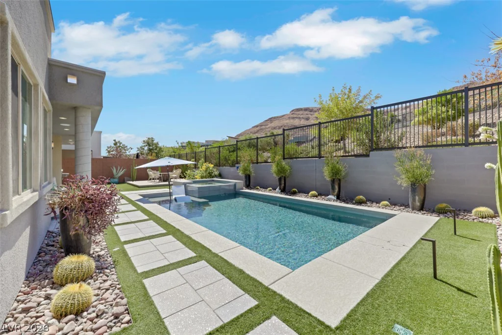 6091 Willow Rock, Las Vegas, NV 89135