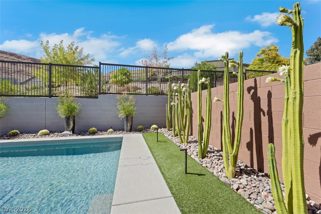 6091 Willow Rock, Las Vegas, NV 89135
