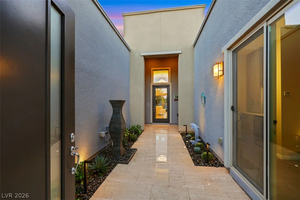 6091 Willow Rock, Las Vegas, NV 89135