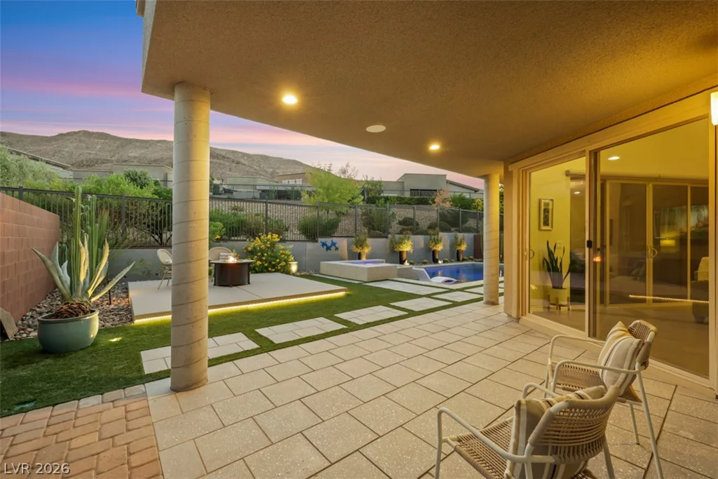 6091 Willow Rock, Las Vegas, NV 89135