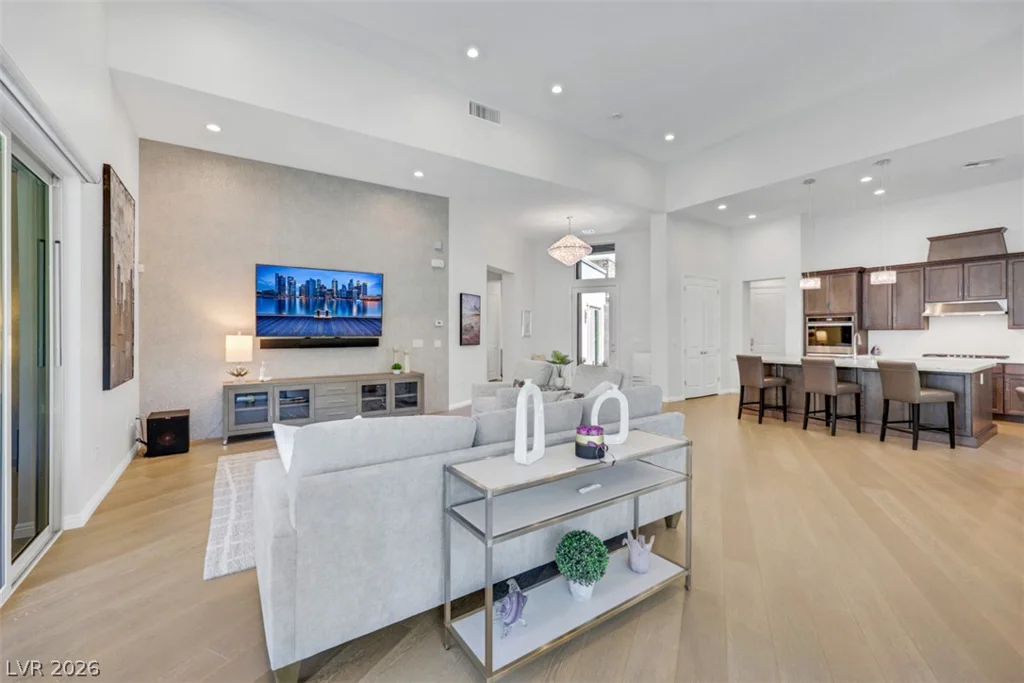 6091 Willow Rock, Las Vegas, NV 89135