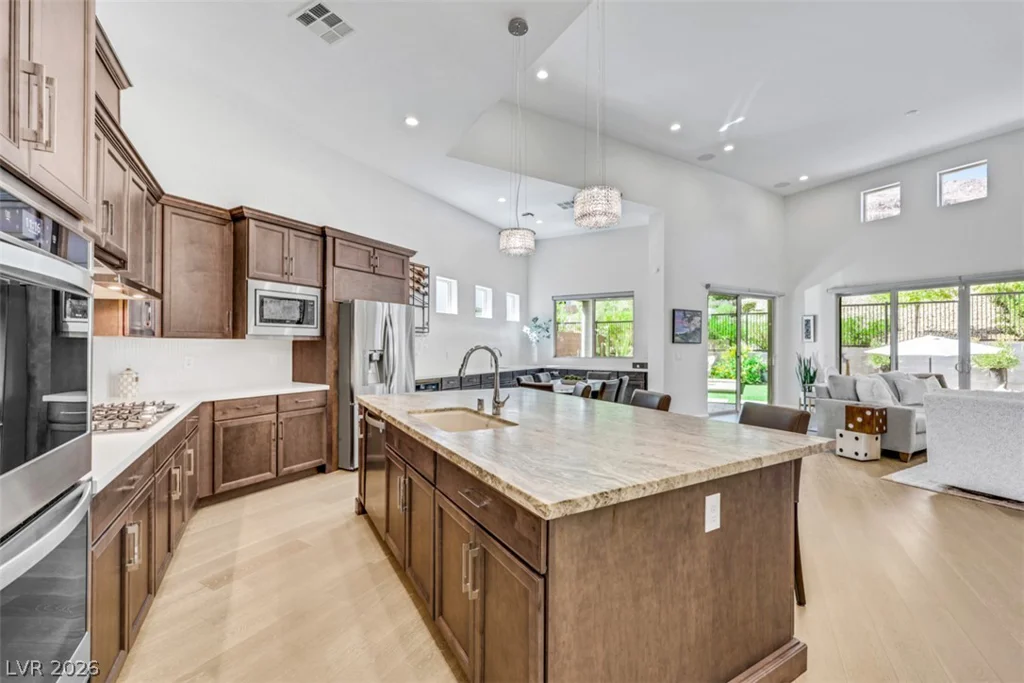6091 Willow Rock, Las Vegas, NV 89135