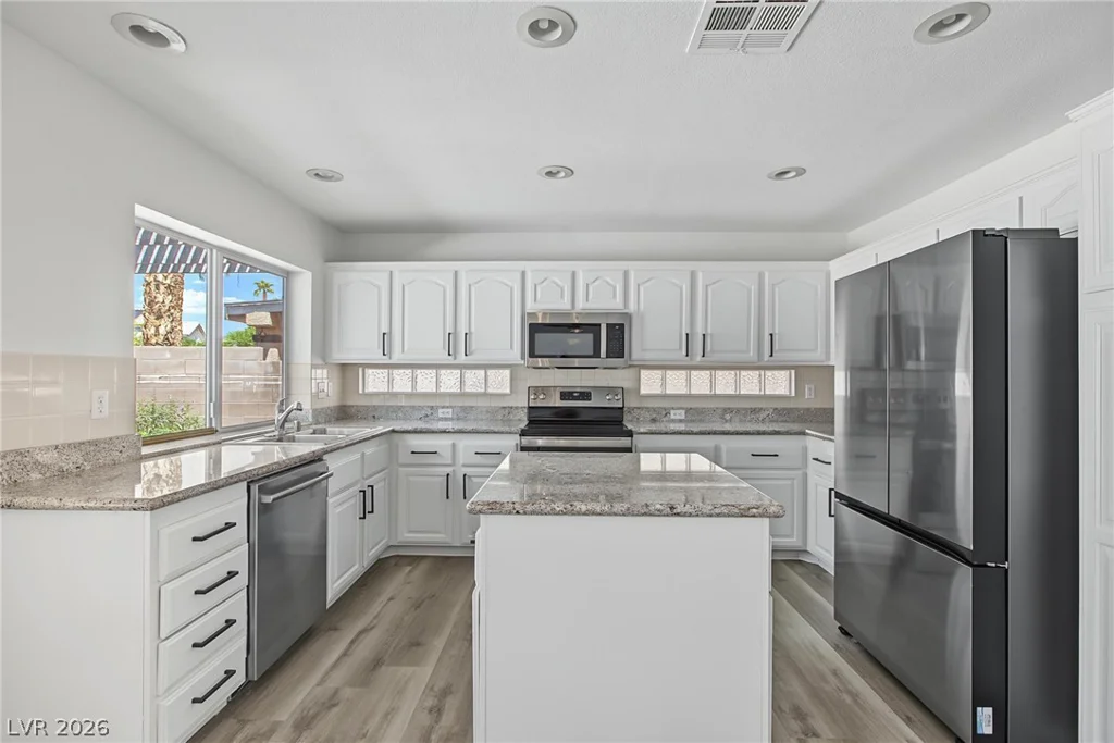 1521 Orchard Valley, Las Vegas, NV 89142