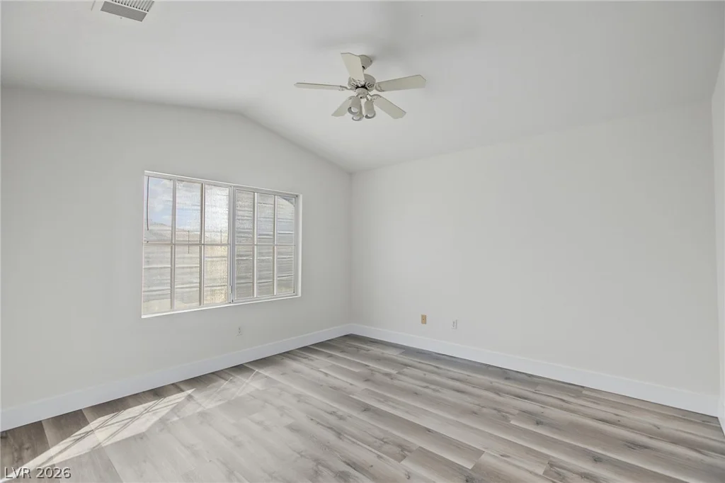1521 Orchard Valley, Las Vegas, NV 89142