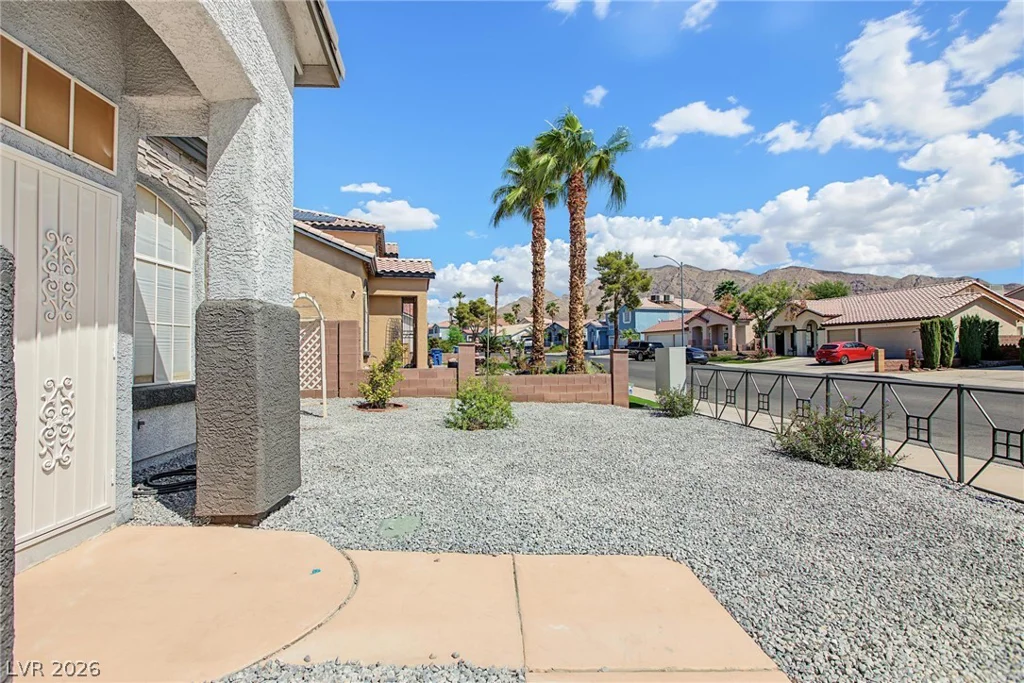 1521 Orchard Valley, Las Vegas, NV 89142