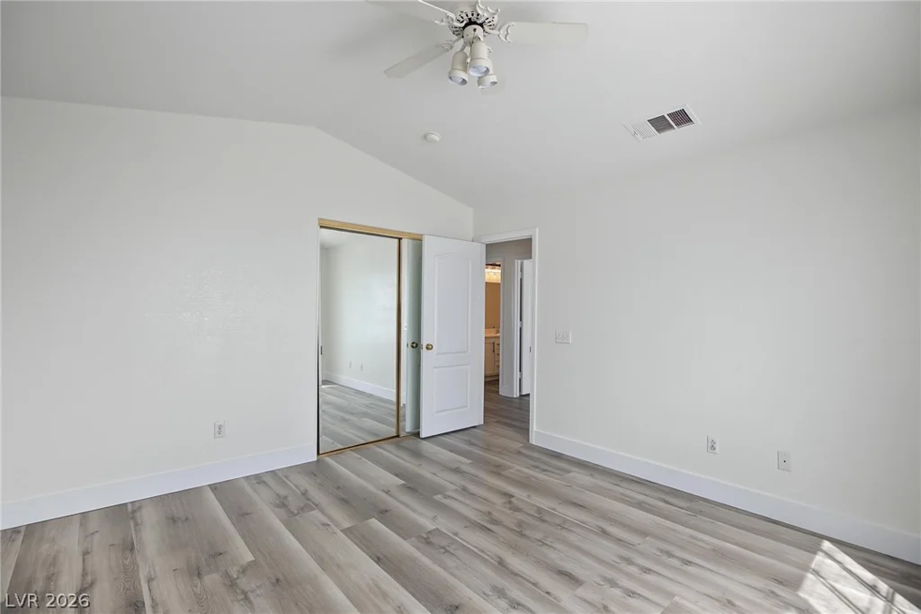 1521 Orchard Valley, Las Vegas, NV 89142