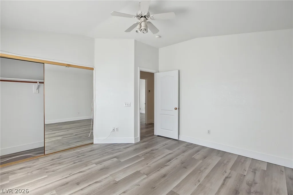 1521 Orchard Valley, Las Vegas, NV 89142