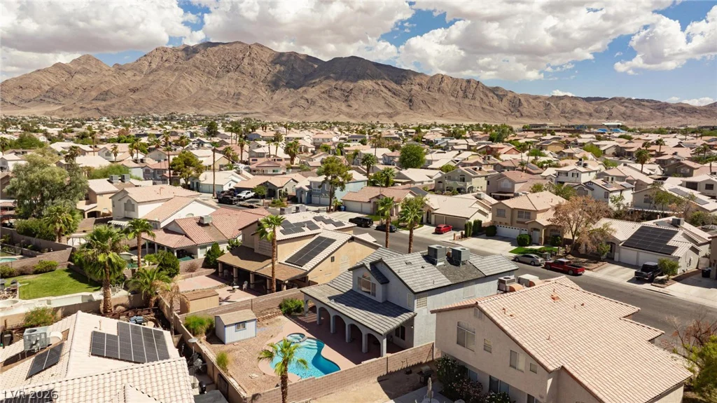 1521 Orchard Valley, Las Vegas, NV 89142