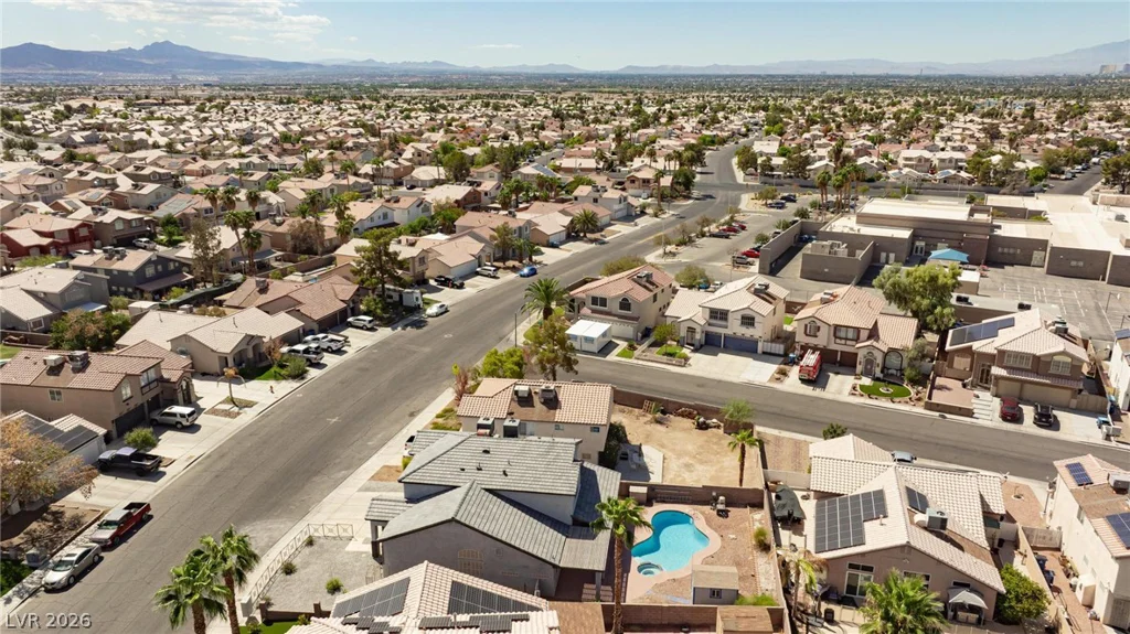 1521 Orchard Valley, Las Vegas, NV 89142