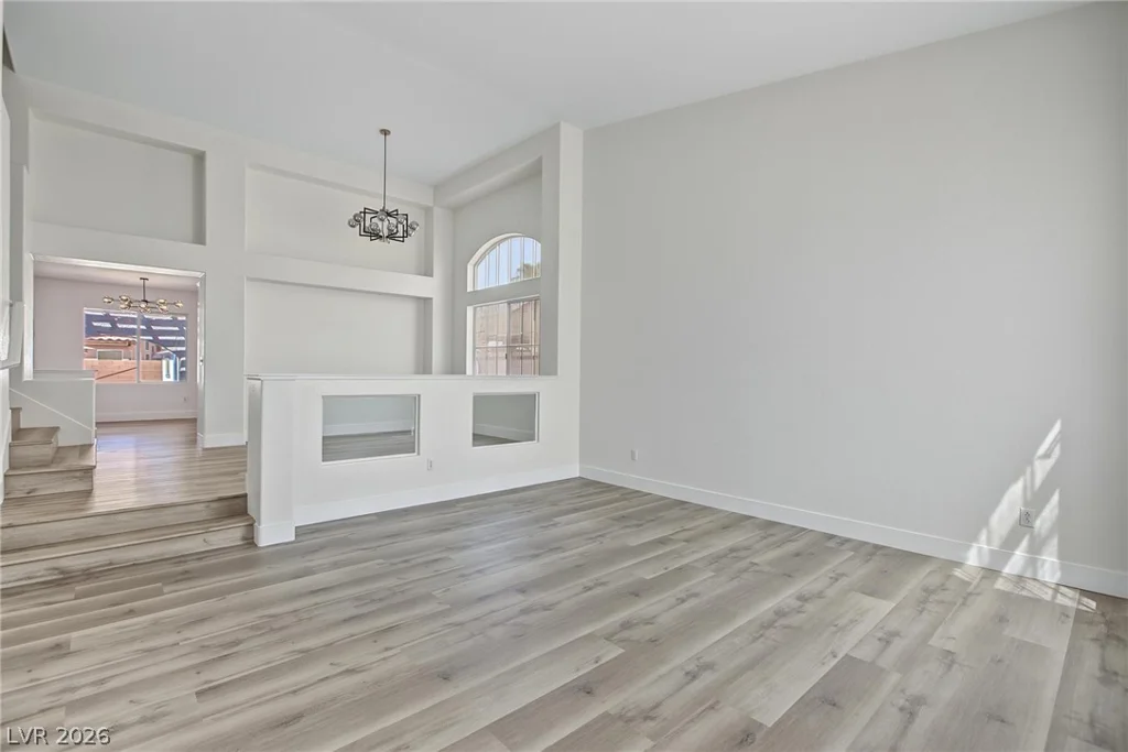 1521 Orchard Valley, Las Vegas, NV 89142
