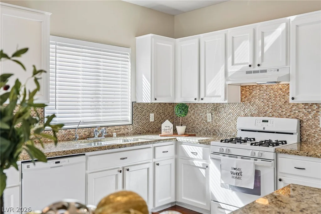 2565 Gilbertville, Henderson, NV 89052