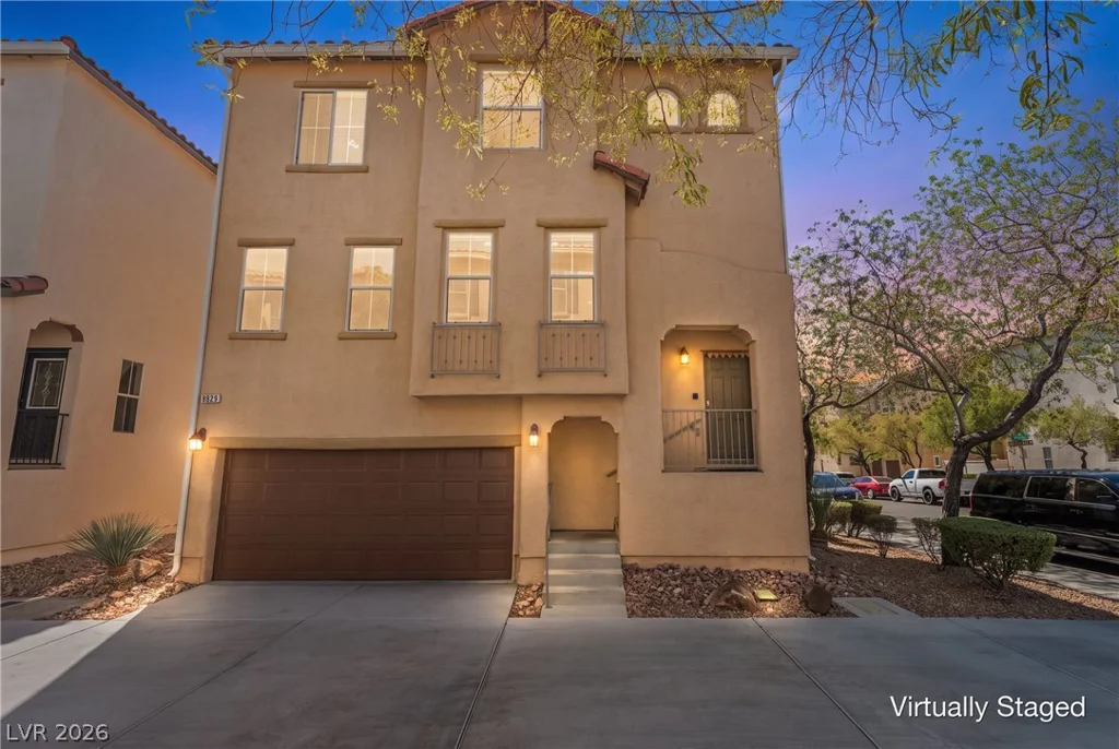 8929 James Carl, Las Vegas, NV 89149
