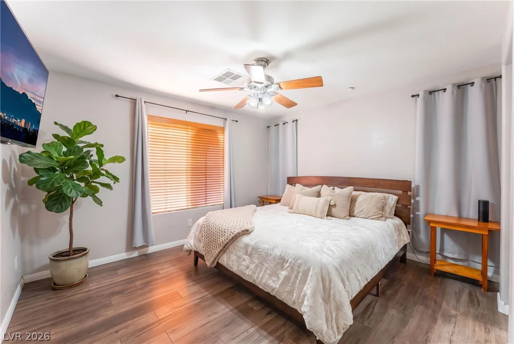 8929 James Carl, Las Vegas, NV 89149