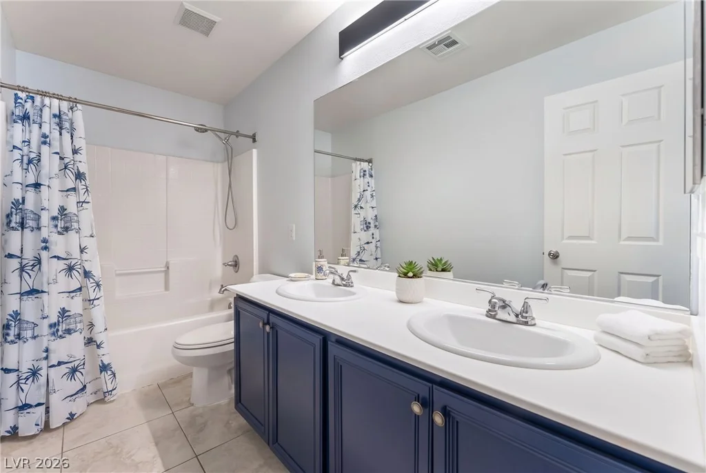 8929 James Carl, Las Vegas, NV 89149