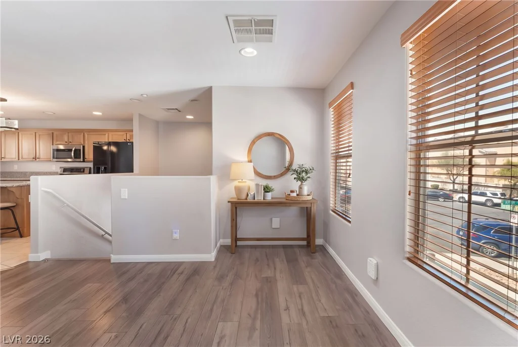 8929 James Carl, Las Vegas, NV 89149