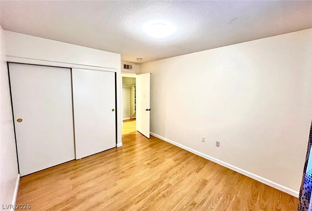 7950 Flamingo, Las Vegas, NV 89147
