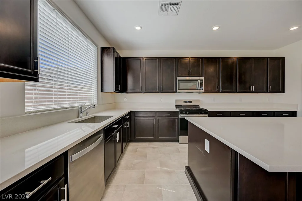 6343 Pipers Brook, Las Vegas, NV 89141