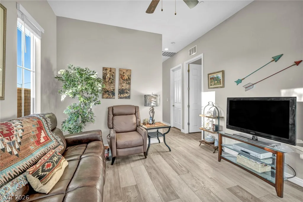 208 Bennett Pointe, Henderson, NV 89011