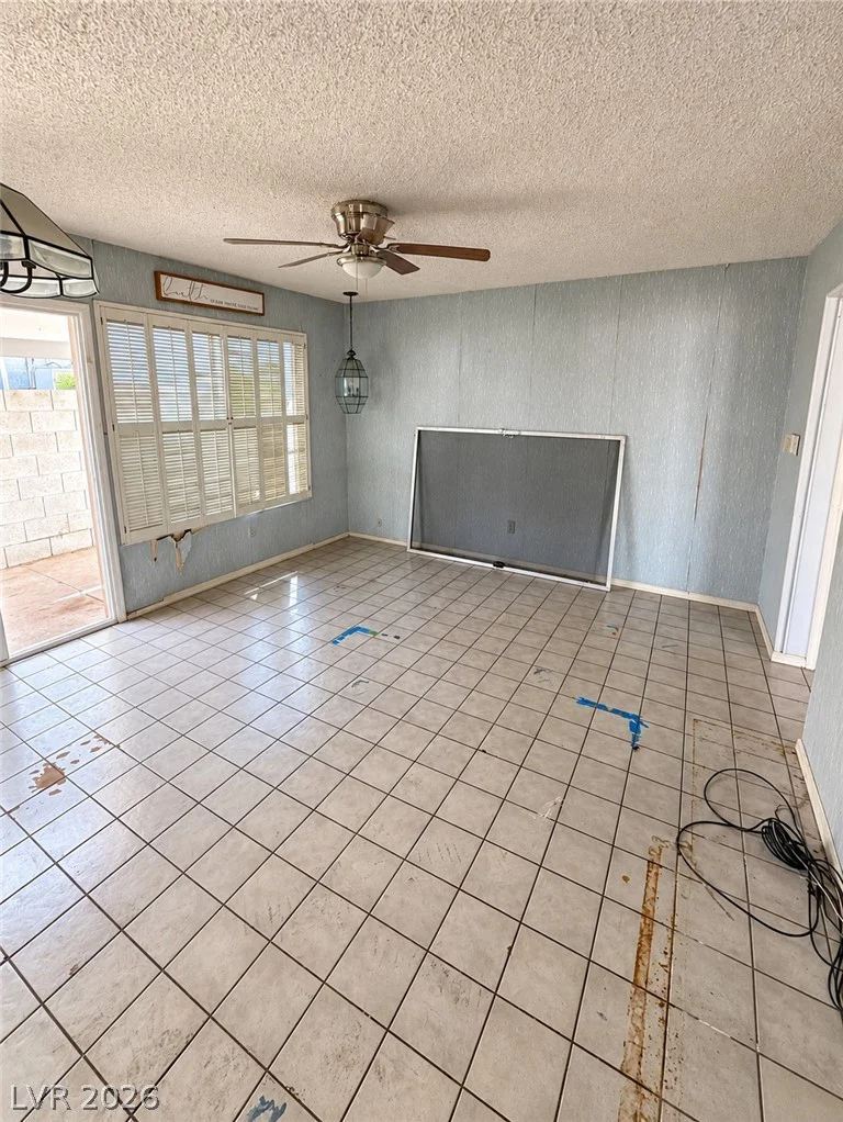 5022 Long View, Las Vegas, NV 89120