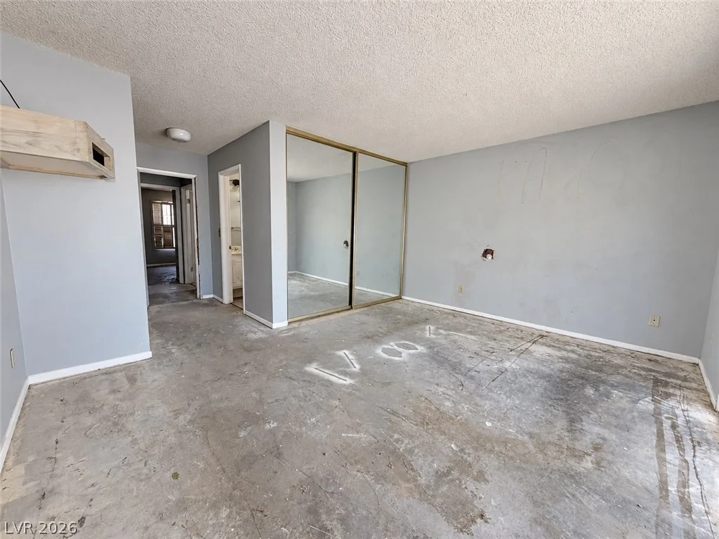 5022 Long View, Las Vegas, NV 89120