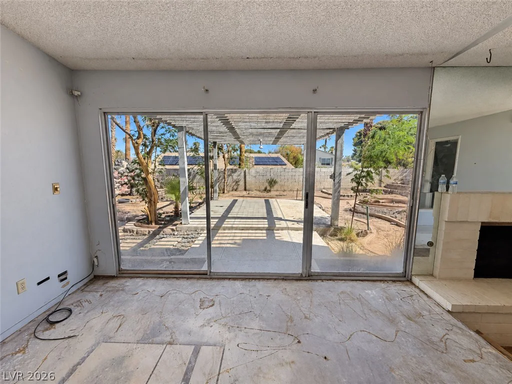 5022 Long View, Las Vegas, NV 89120