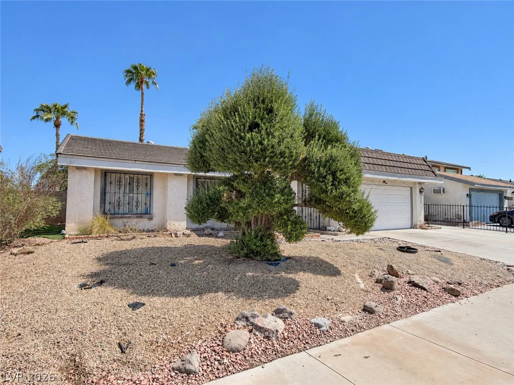 5022 Long View, Las Vegas, NV 89120