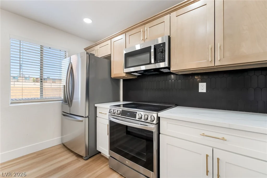 5332 River Glen, Las Vegas, NV 89103